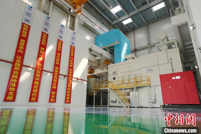 全国产化F级50兆瓦重型燃气轮机机组。　中国环亚币游国际电气集团有限公司供图